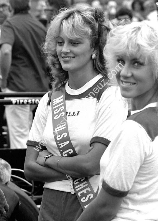W90279-61 Miss USAC Winchester